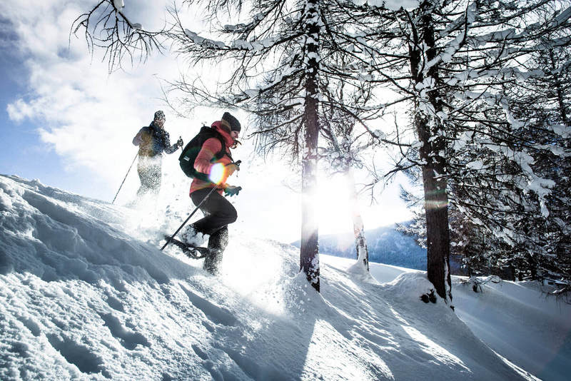 Schneeschuhwanderung im Das Hotel Eden